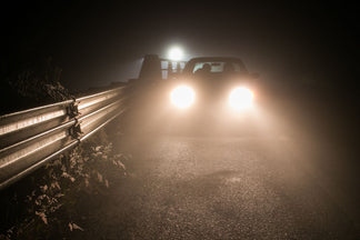 How to Drive in Dense Fog: Lights, Speed, and Staying Safe When Visibility Drops to Near Zero