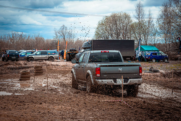 Mud-Terrain vs. All-Terrain Tires: Which Should You Choose?