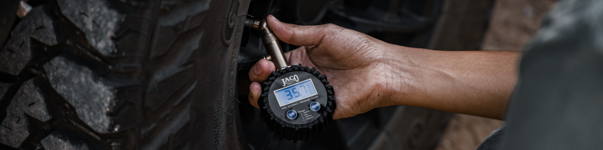 digital tire pressure gauge